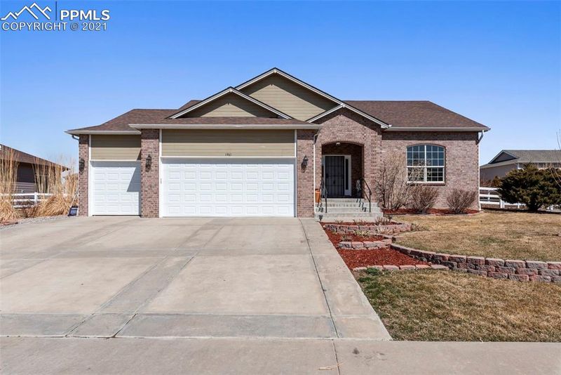 1961 Silverado Ln, Fort Lupton, CO 80621