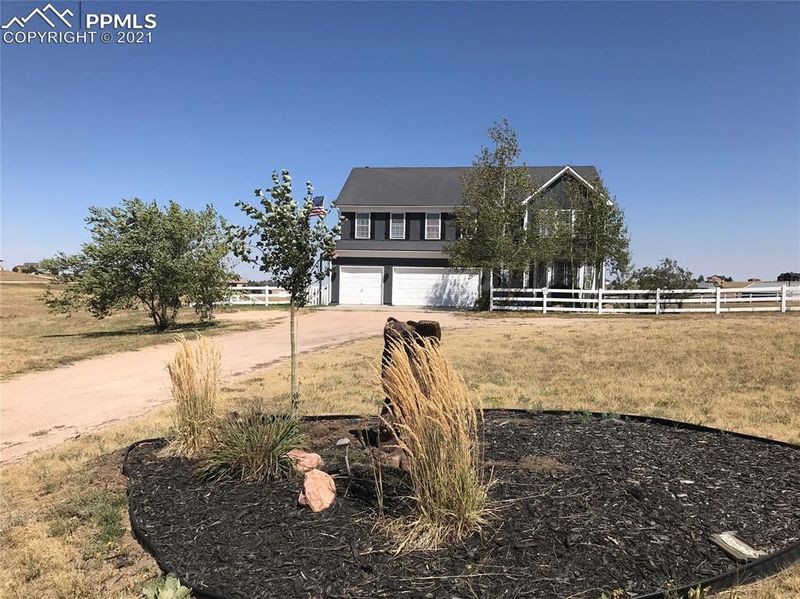 19631 E Thunder Rd, Colorado Springs, CO 80908