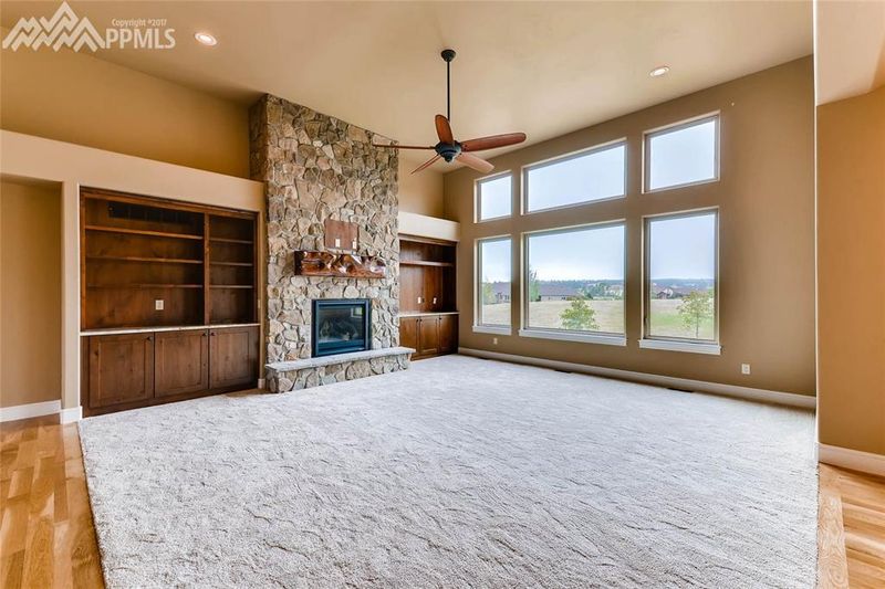 19636 Falcon Crest Ct, Monument, CO 80132