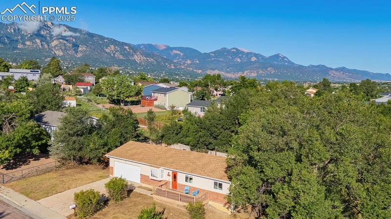 1970 Chamberlin St, Colorado Springs, CO 80906