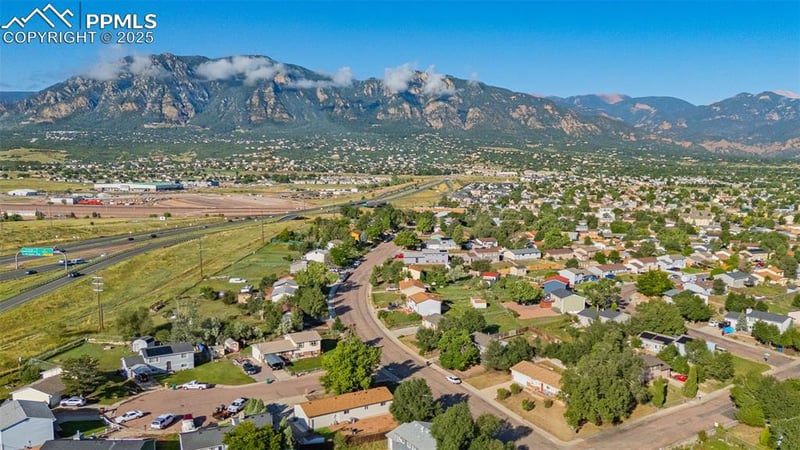 1970 Chamberlin St, Colorado Springs, CO 80906