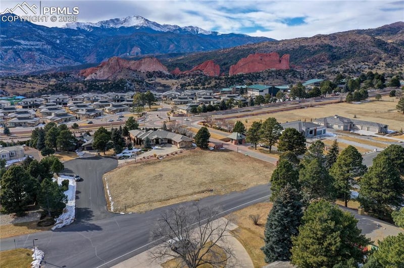 1970 Hill Ln, Colorado Springs, CO 80904