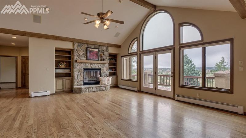 19712 Falcon Crest Ct, Monument, CO 80132