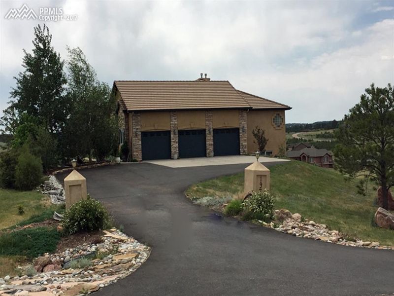 19719 Hunting Downs Way, Monument, CO 80132