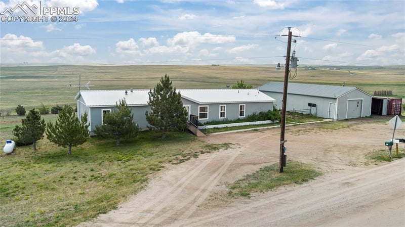 19745 Ramah Hw, Ramah, CO 80832