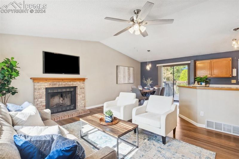1976 Palm Dr, Colorado Springs, CO 80918