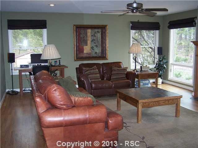 19865 Aries Dr, Monument, CO 80132