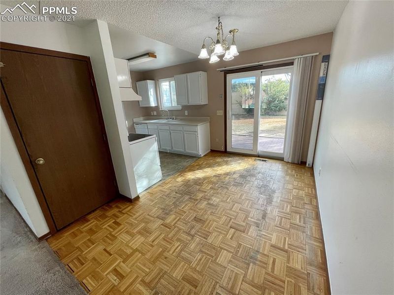 1987 Palm Dr, Colorado Springs, CO 80918