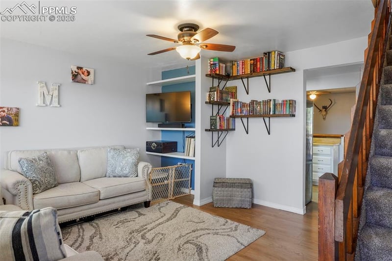 1990 Erin Loop, Colorado Springs, CO 80918