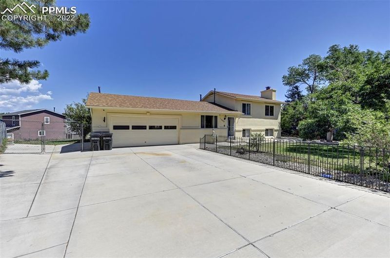 1990 S Hampton Dr, Colorado Springs, CO 80906