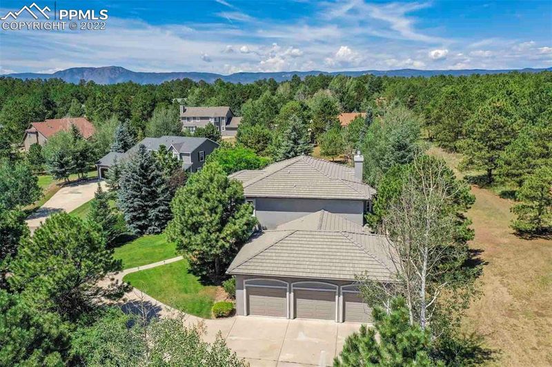 19904 Lark Ln, Monument, CO 80132