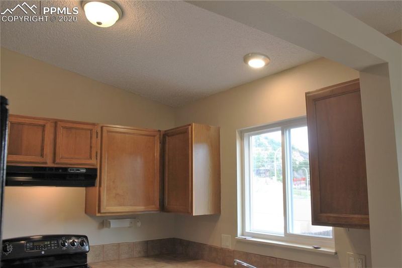 1991 Palm Dr, Colorado Springs, CO 80918