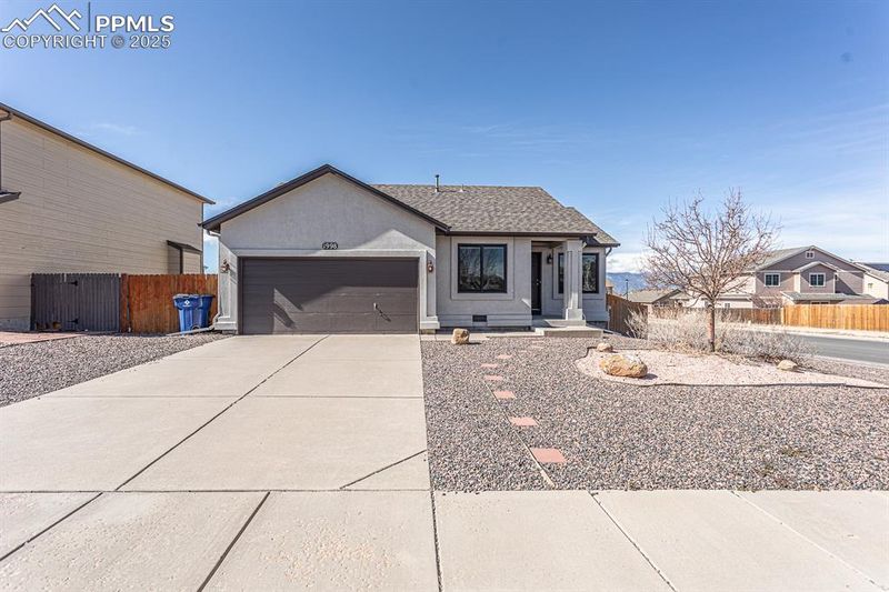1998 Tee Post Ln, Colorado Springs, CO 80951