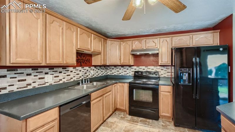 2 N Chelton Rd, Colorado Springs, CO 80909