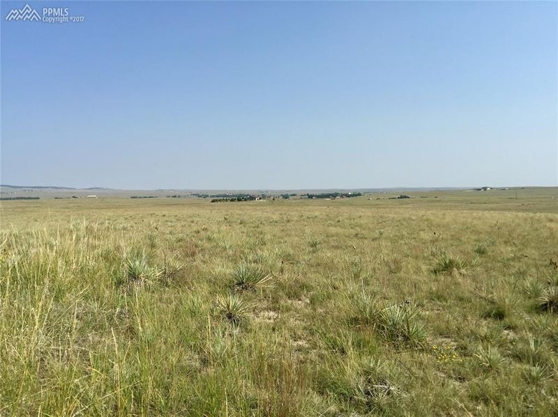 2 Kobilan Rd, Calhan, CO 80808