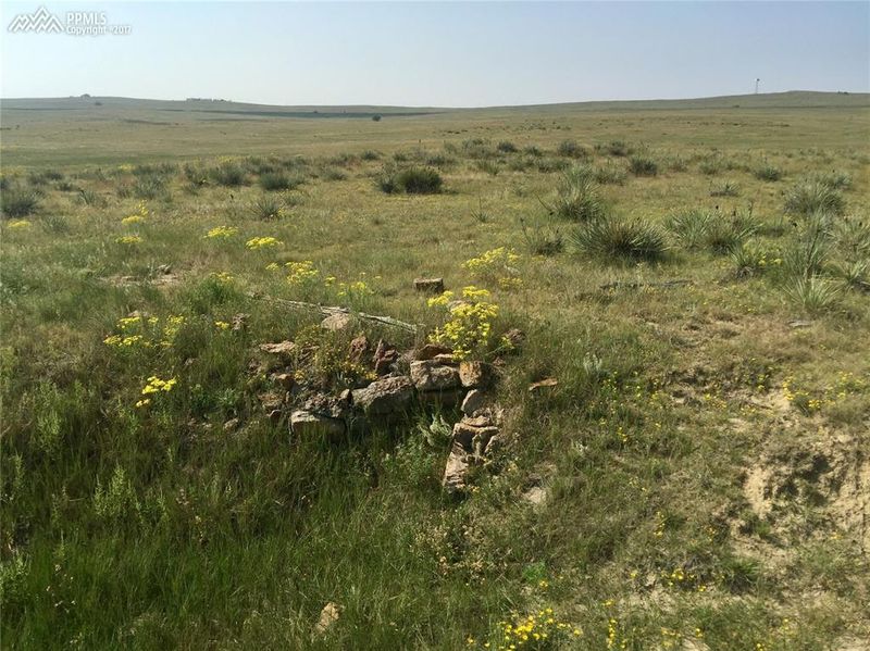 2 Kobilan Rd, Calhan, CO 80808