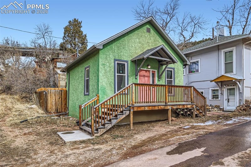 2 Narrows Rd, Manitou Springs, CO 80829