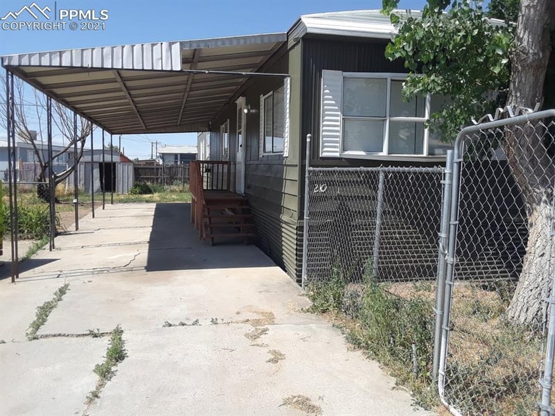 20 Royal St, Byers, CO 80103