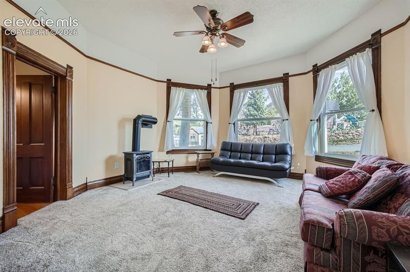 200 Eaton Ave, Cripple Creek, CO 80813
