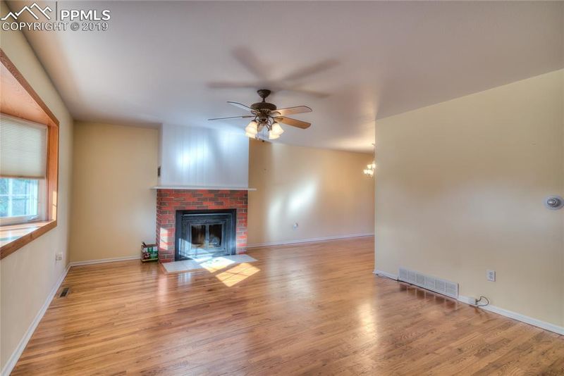 2001 Snyder Ave, Colorado Springs, CO 80909