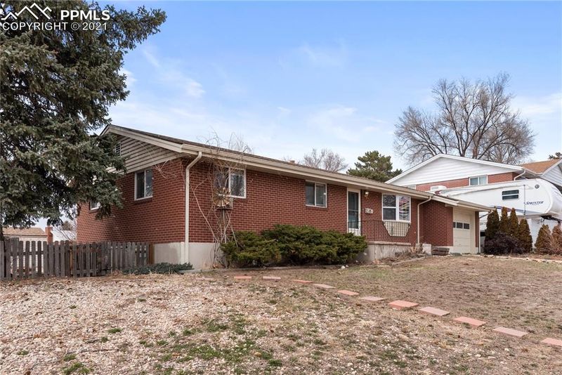 2002 Monteagle St, Colorado Springs, CO 80909