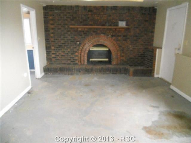 2002 Montezuma Dr, Colorado Springs, CO 80910