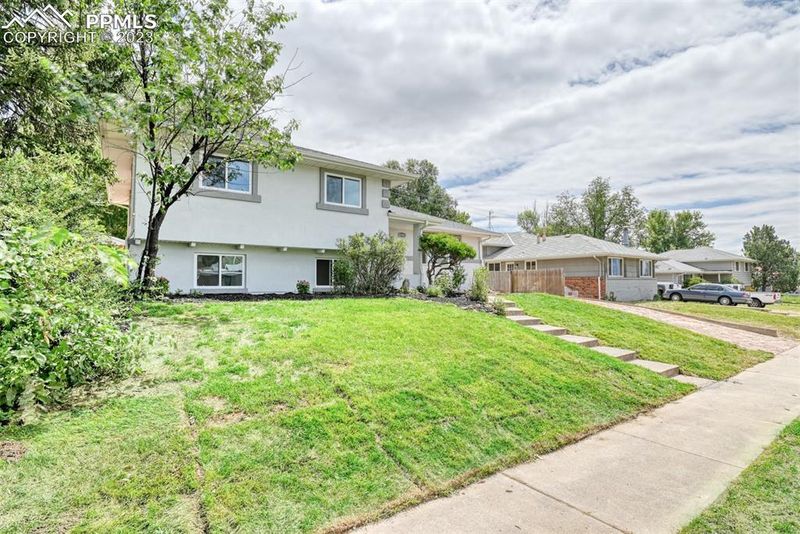 2003 N Circle Dr, Colorado Springs, CO 80909