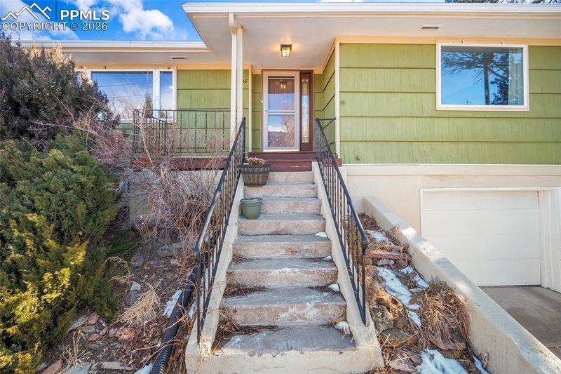 2005 Mount Washington Ave, Colorado Springs, CO 80906