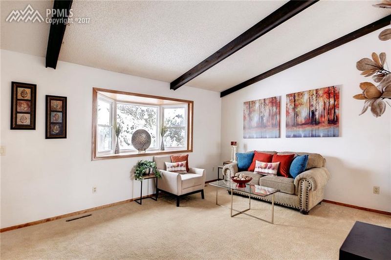 2005 Shawnee Dr, Colorado Springs, CO 80915
