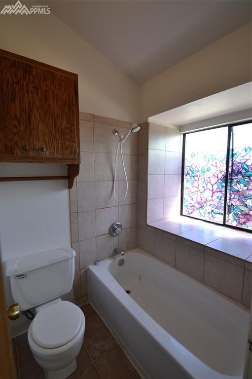 2006 Erin Loop, Colorado Springs, CO 80918
