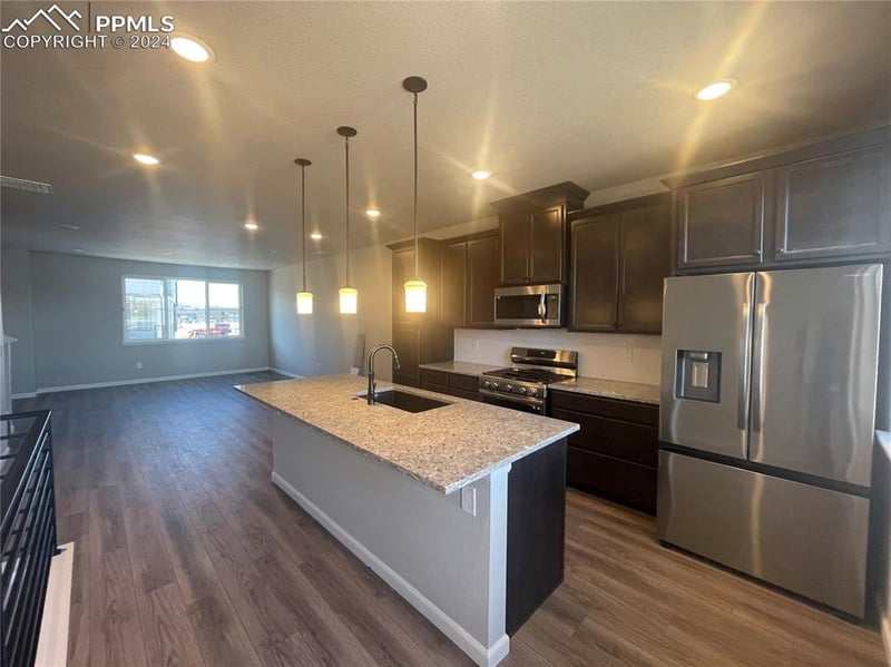 2008 Peridot Loop Hts, Colorado Springs, CO 80908