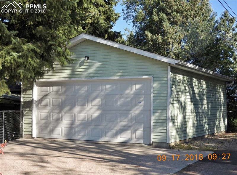 2011 Downing Dr, Colorado Springs, CO 80909