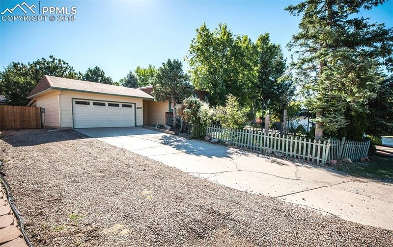 2013 E Flintlock Ter, Colorado Springs, CO 80920