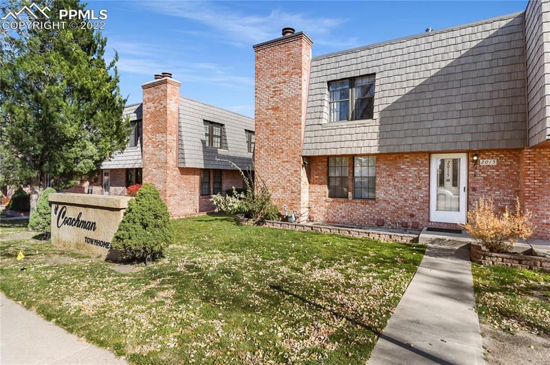 2015 Sussex Ln, Colorado Springs, CO 80909