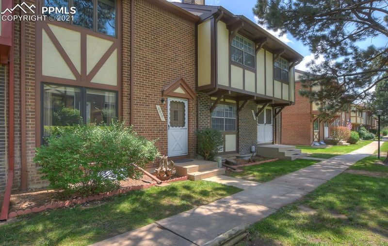 2017 N Academy Blvd, Colorado Springs, CO 80909