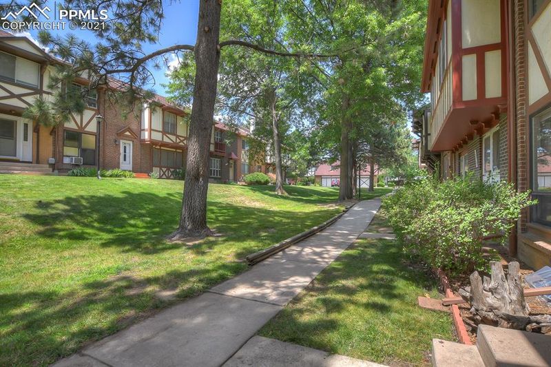 2017 N Academy Blvd, Colorado Springs, CO 80909