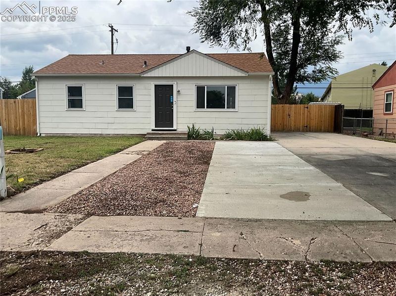2017 S Corona Ave, Colorado Springs, CO 80905