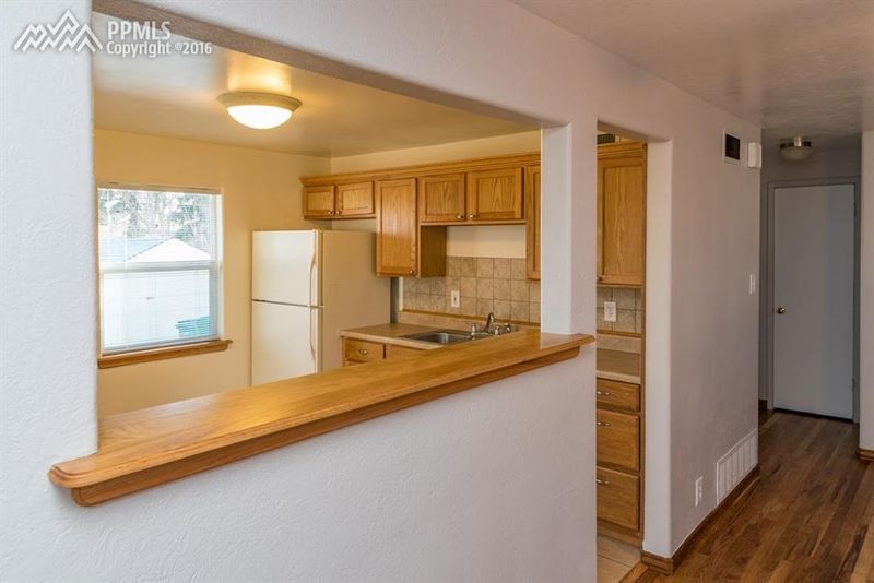 2017 Ontario Dr, Colorado Springs, CO 80910