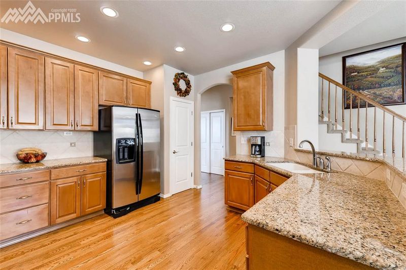 2017 Paradise Ridge Ct, Colorado Springs, CO 80921