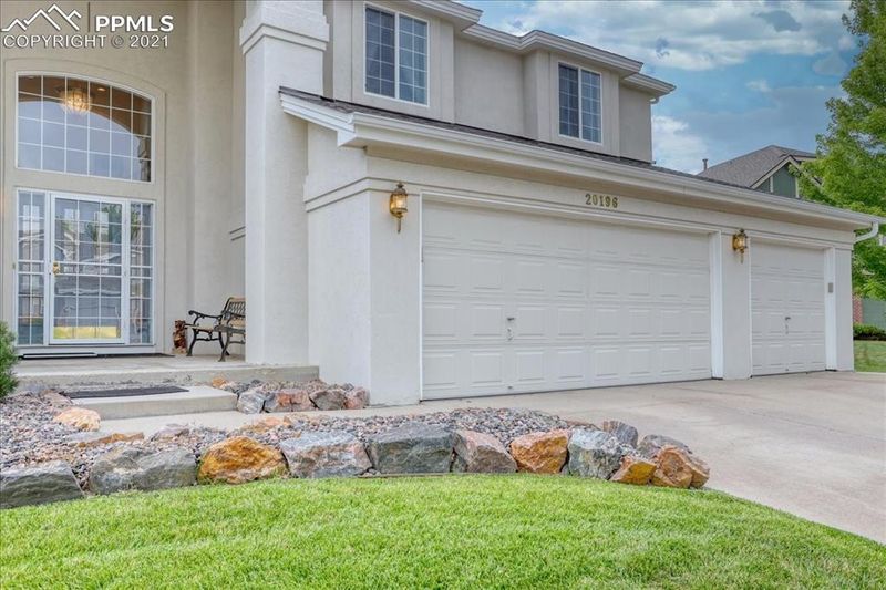 20196 E Lake Cir, Centennial, CO 80016