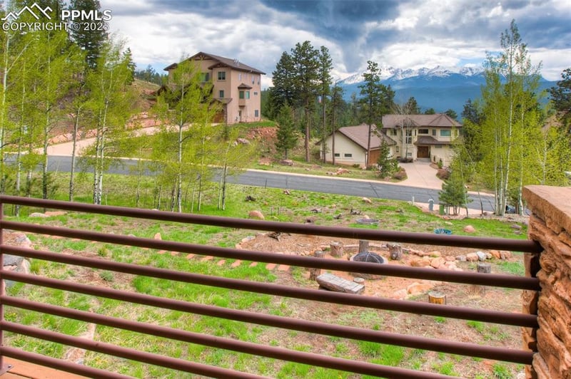 202 Eagles Perch Pl, Woodland Park, CO 80863