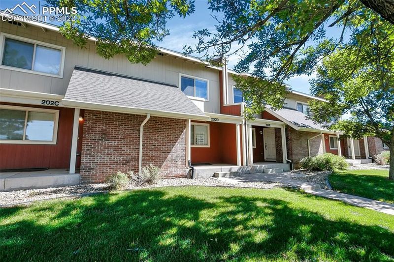 202 W Rockrimmon Blvd #D, Colorado Springs, CO 80919