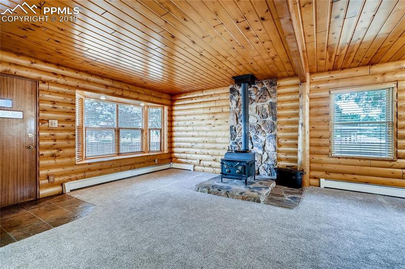 2020 Cooper Ave, Colorado Springs, CO 80907