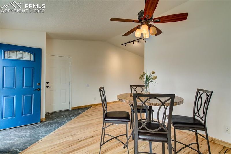 2020 Grafton Dr, Colorado Springs, CO 80916