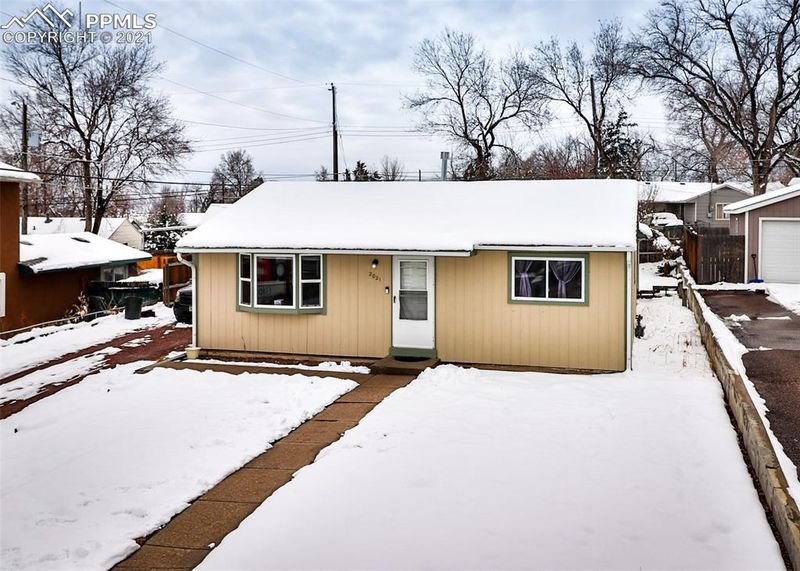 2021 Salt Dr, Colorado Springs, CO 80910