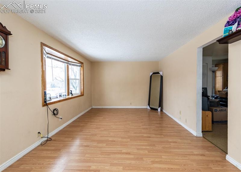 2021 Salt Dr, Colorado Springs, CO 80910