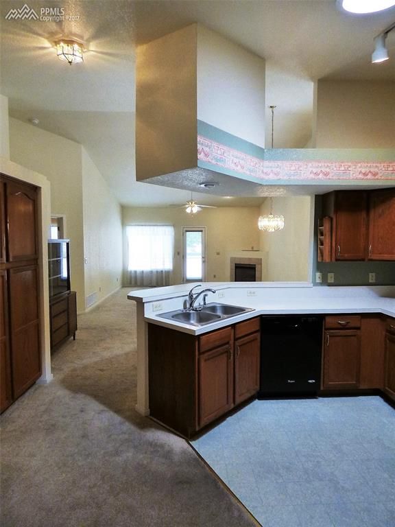 2026 Summerset Dr, Colorado Springs, CO 80920