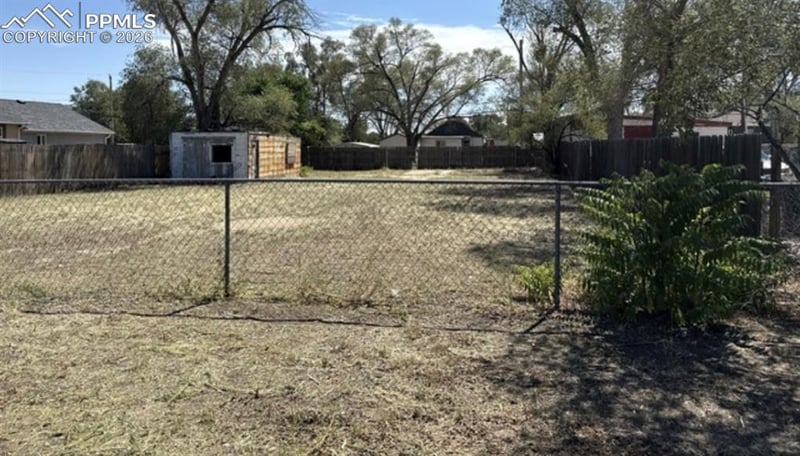 2028 E 11th St, Pueblo, CO 81001