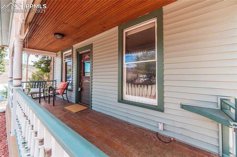 203 Pawnee Ave, Manitou Springs, CO 80829
