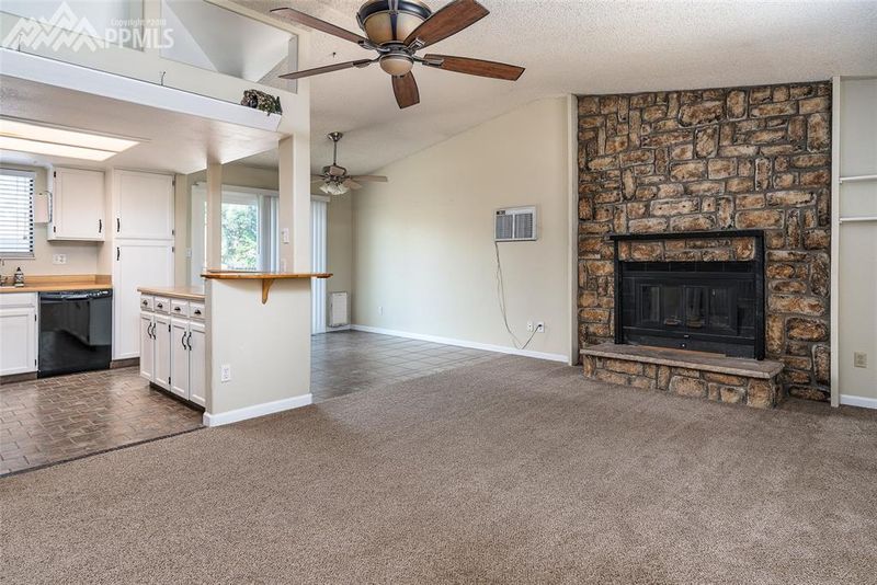 2030 Heathercrest Dr, Colorado Springs, CO 80915